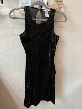 Dark Green Velvet Midi Dress